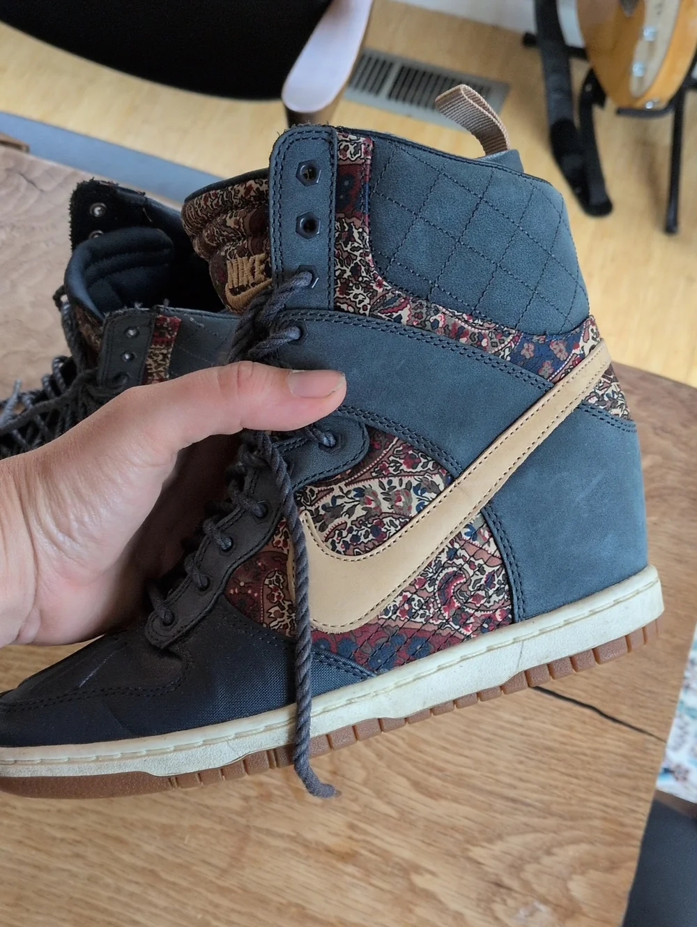✨Nike WMNS Dunk Sky Hi Liberty High Top SneakerBoot QS Size US7
